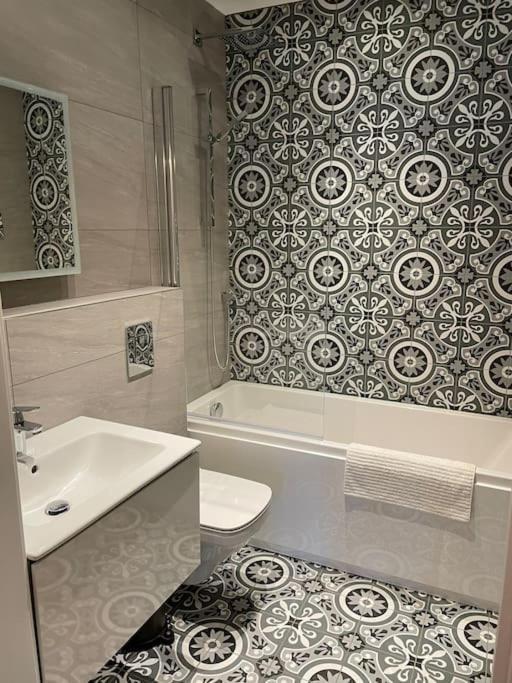 Boutique Luxury Apartment, High St, Henley-In-Arden Esterno foto